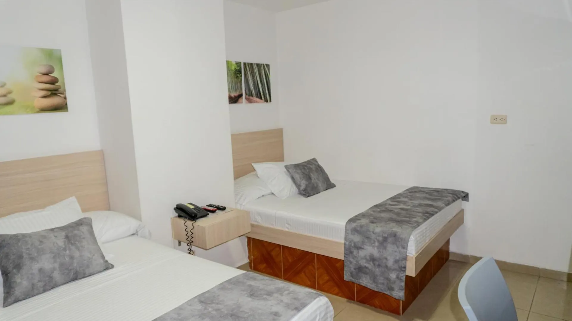 Hotel Alcaravan Medellín