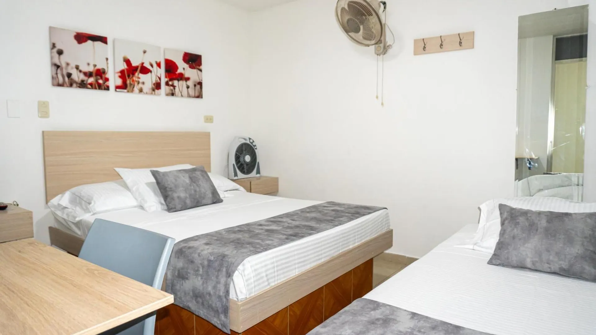 Hotel Alcaravan Medellín