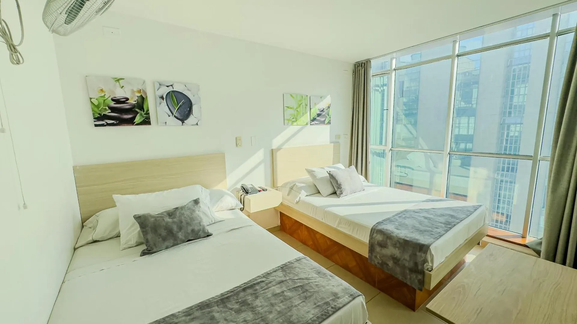 Hotel Alcaravan Medellín