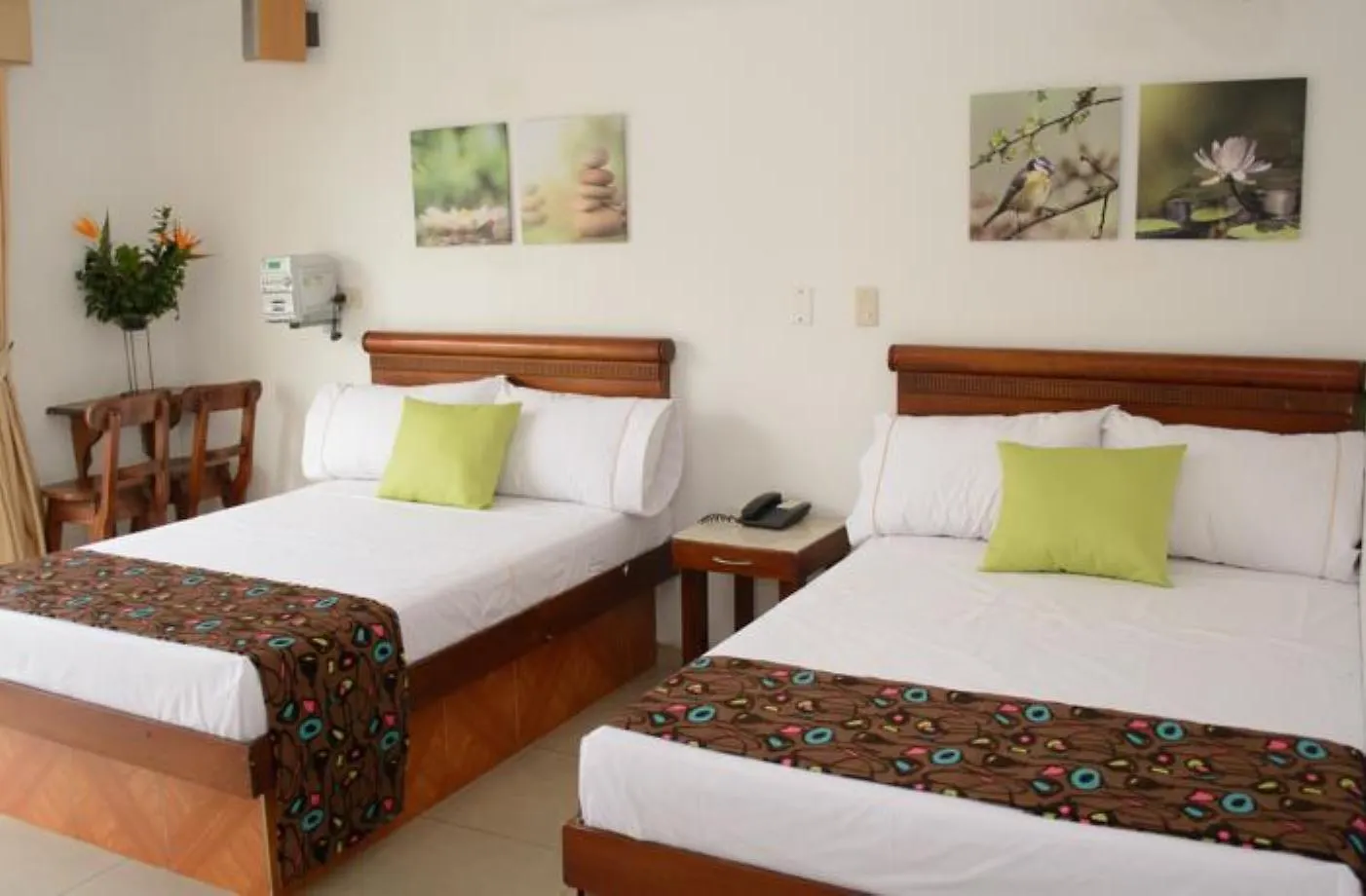***  Hotel Alcaravan Medellín Colombia