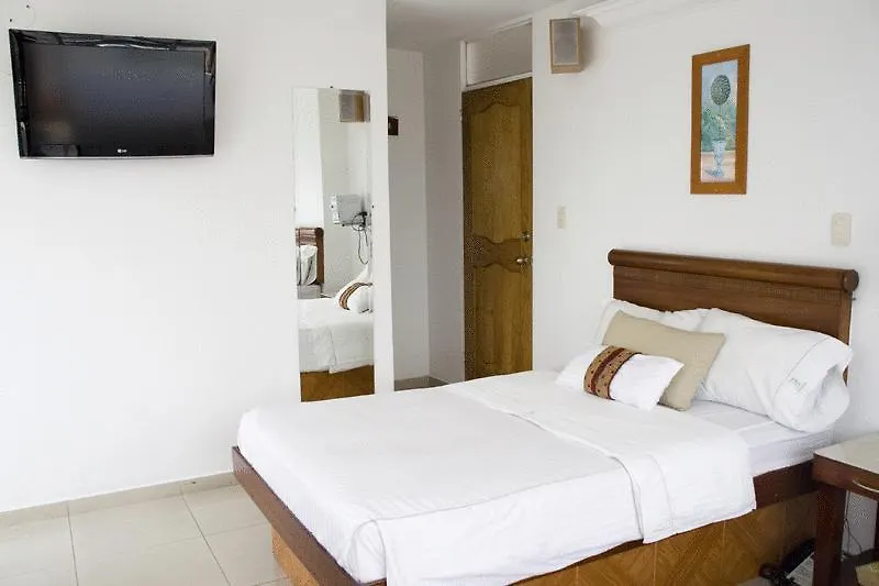 Hotel Alcaravan Medellín 3*,  Colombia